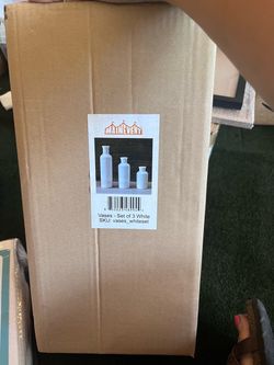 Main Event White Vases Set of 3