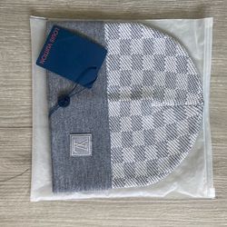 LV  beanie