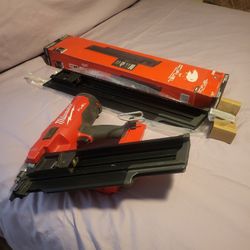 Milwaukee Framing Nail Gun 21%