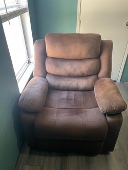 Oversized Recliner
