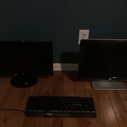 Computer Monitors And Keyboard