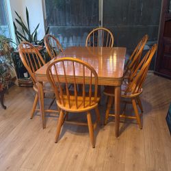 Solid Wood Expandable Dining Table + 6 Chairs – Great Condition