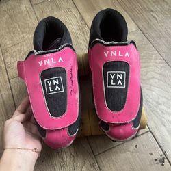 Vnla Skates Women Size 9