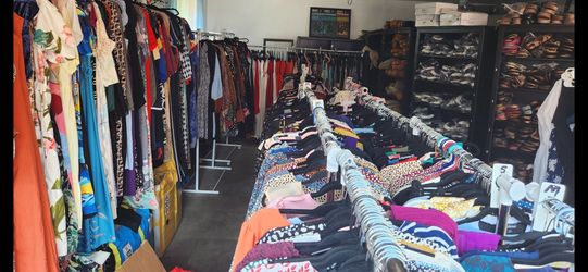 GARAGE SALE