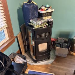 Pellet Stove With Piping 