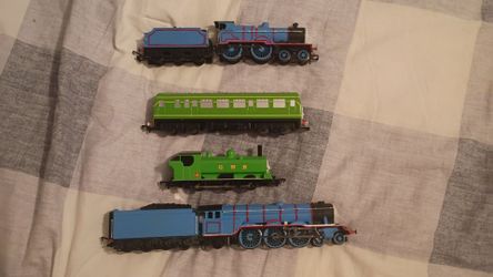 Thomas the tank engine and friends ho/ oo scale lot