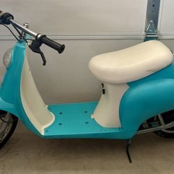Electric Razor Scooter - New custom Paint 