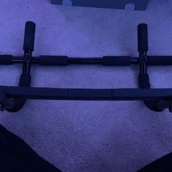 Golds Gym Pull-up Bar