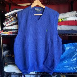 Polo Vest🔵🔥 size Medium in Men for $30‼️‼️