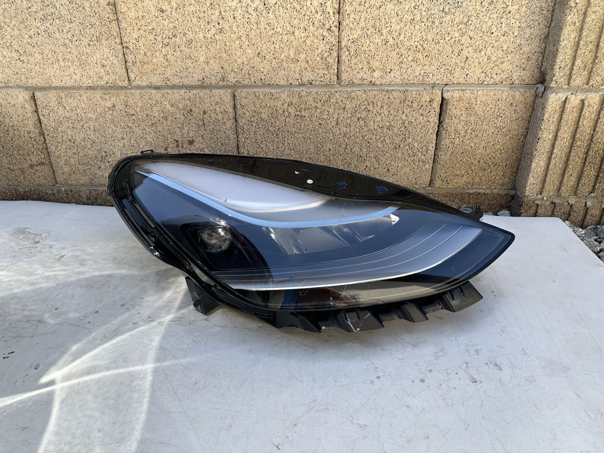 Tesla Model 3 Headlight, Tesla Model Y Headlight, Tesla ModelY Headlamp, 2021-2024, Tesla Model3 Headlamp, OEM Original Part, PASSENGER SIDE Light