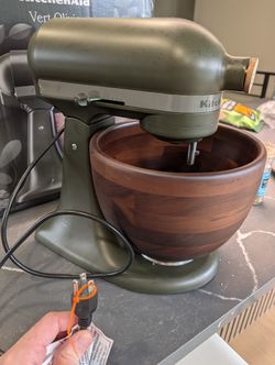 KitchenAid "Vert Olivier" Mixer - Unused (OR BEST OFFER)