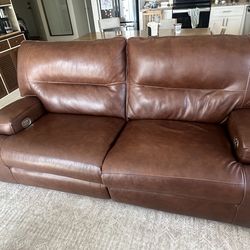 Power Reclining Leather Sofa – Like New