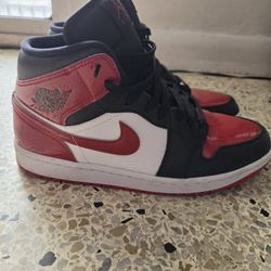 Size 9 Jordan 1