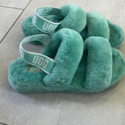 UGG