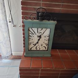 Clock 24 × 18 Inches 