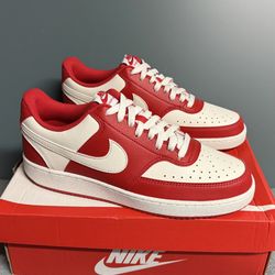$55 Women’s Nike Court Brand New Size 11 (Men’s 9.5)