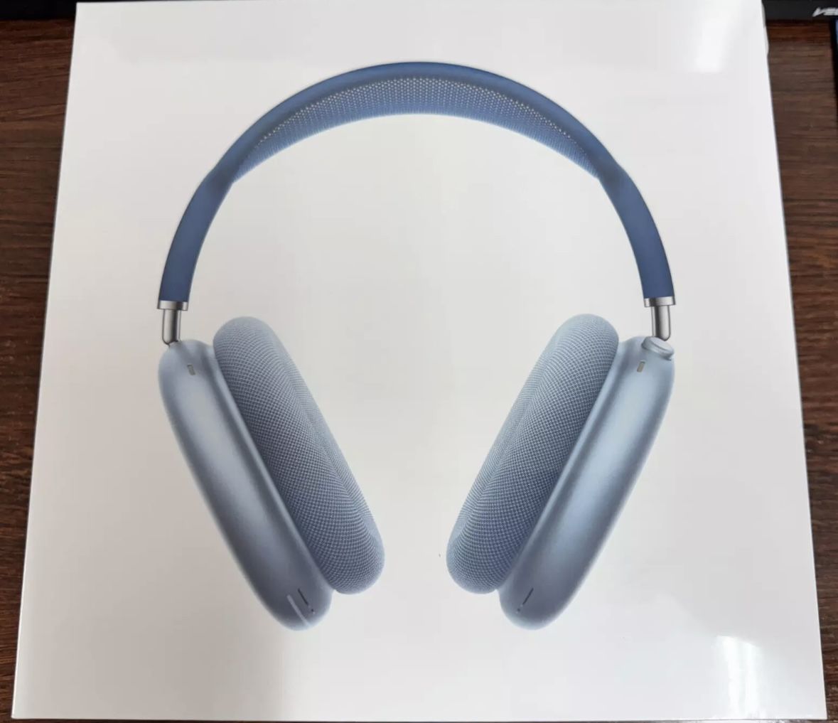 AirPod Maxes