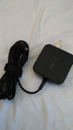 ASUS AC ADAPTER LAPTOP 19V - 1.75A