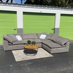 Gray Nixon Cloud City Furniture Sectional Couch - Delivery Available 🚚