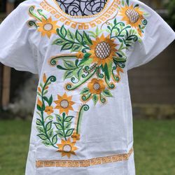 Large Women’s Embroidered Sunflower Blouse