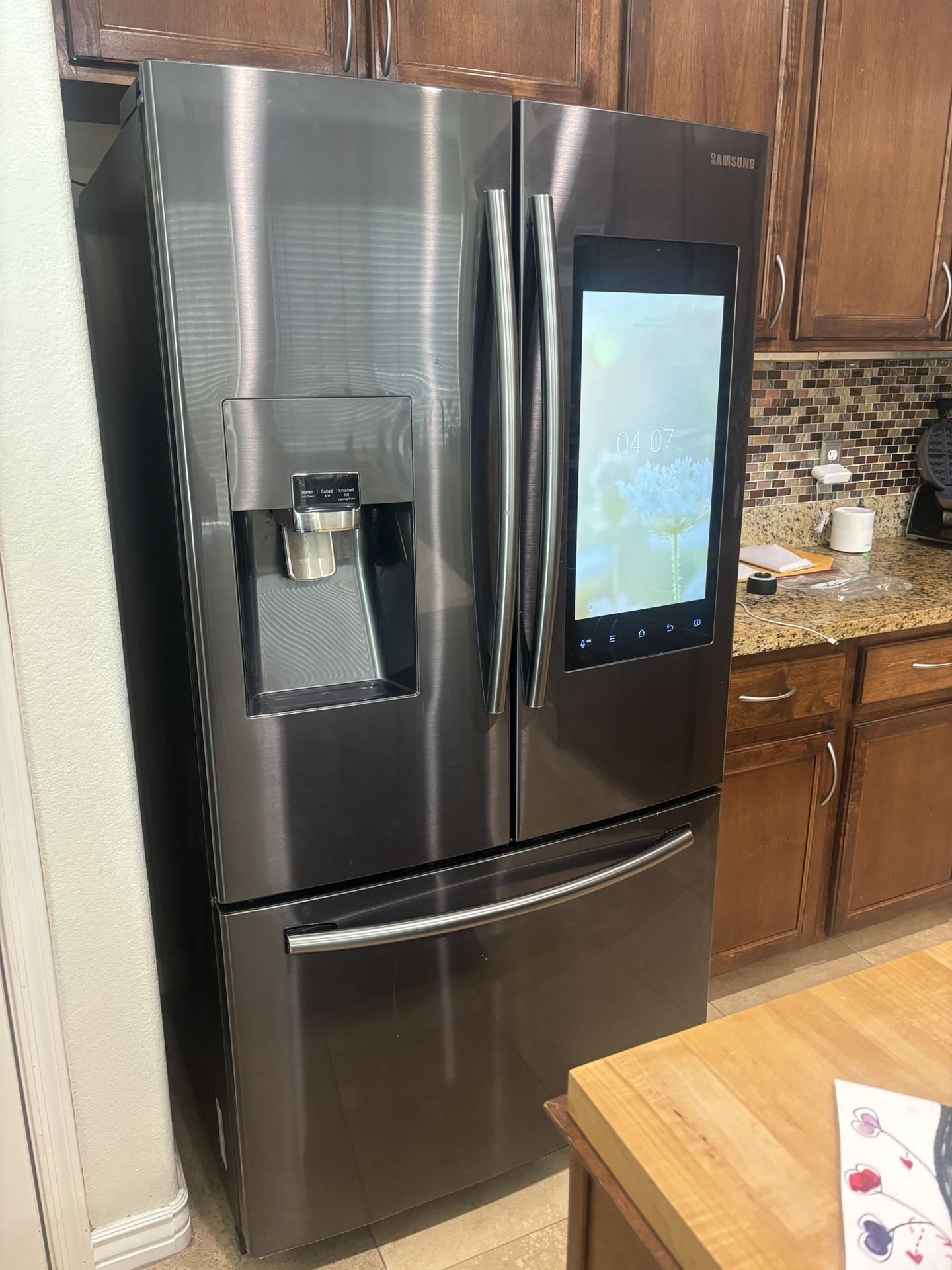 For Sale: Samsung Fridge RF265BEAESG/AA - Excellent Condition!**