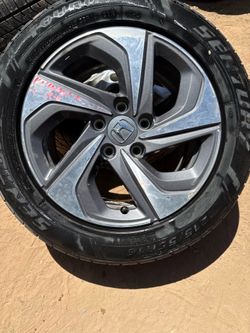 2022 Honda insight 16 in wheel with tire