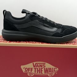 New VANS UNISEX  SZ 8, 8.5, 9,9.5, 10,10.5, 11  