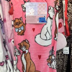 Disney Marie Plush Blanket