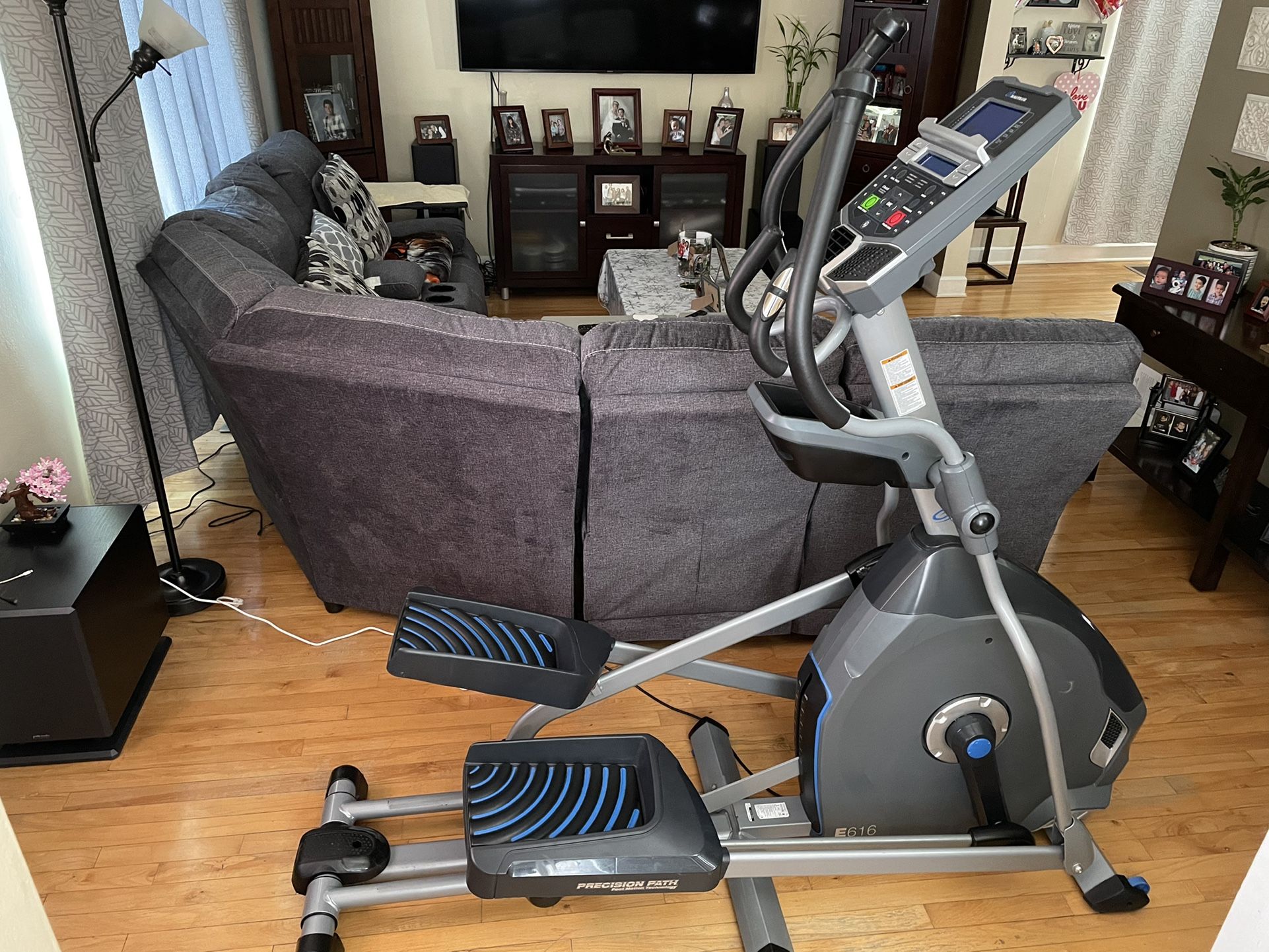Nautilus E616 Elliptical In Great Condition