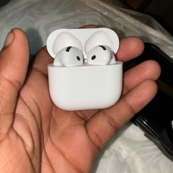 AirPod Gen 4 