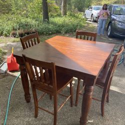 High top Table And 4 Chairs 