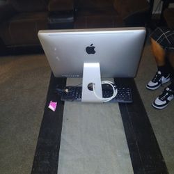 Apple Computer Screen 