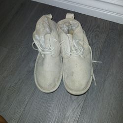 UGG
