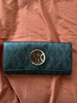 Michael Kors Continental Wallet