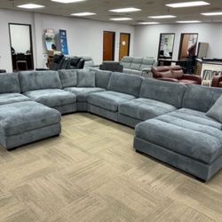NEW XL SECTIONAL SOFA WITH OTTOMAN AND FREE DELIVERY- SPECIAL FINANCING AVAILABLE 