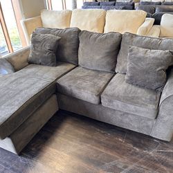 SECTIONAL SOFA GOOD CONDITION FREE DELIVERY 🚚 