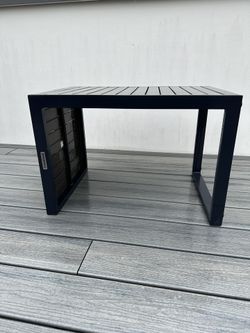 Alfresco 2024 II Grey Outdoor Side/C Table