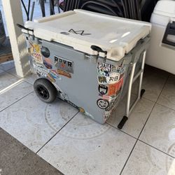 Rovr Cooler