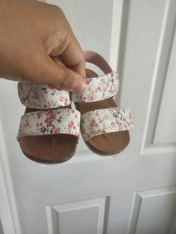 Size 4c Girl Sandals