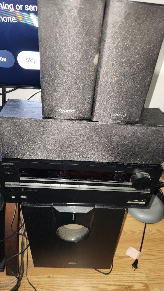 Onyko Home Theater System HT-R693 With Subwoofer Receiver And Speakers