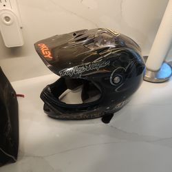 Troy Lee Designs   Helmet