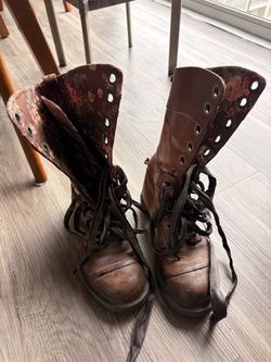 Doc Martens Triumph 1914 Floral Lined Size 7