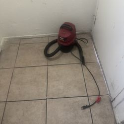 Aspiradora Seminueva En 25 Dolares 