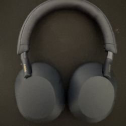 Sony Xm5 Headphones With Case