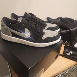 Jordan 1 Low Swarovski's
