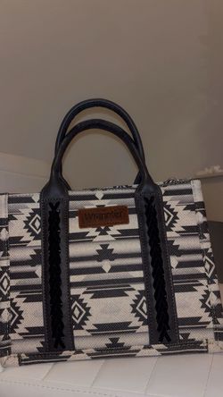 Wrangler Aztec Tote Bag