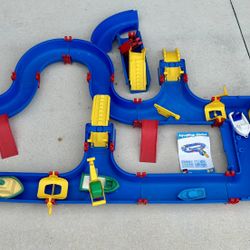 Aquaplay Watertable Activity For Kids