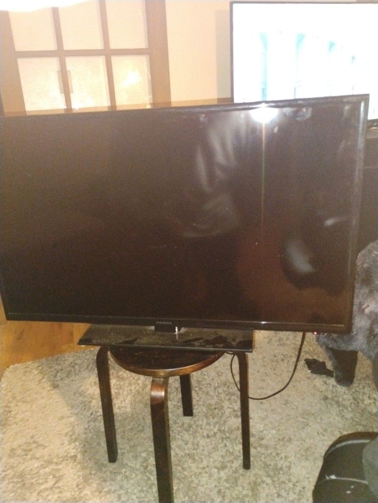 45 IN Samsung TV