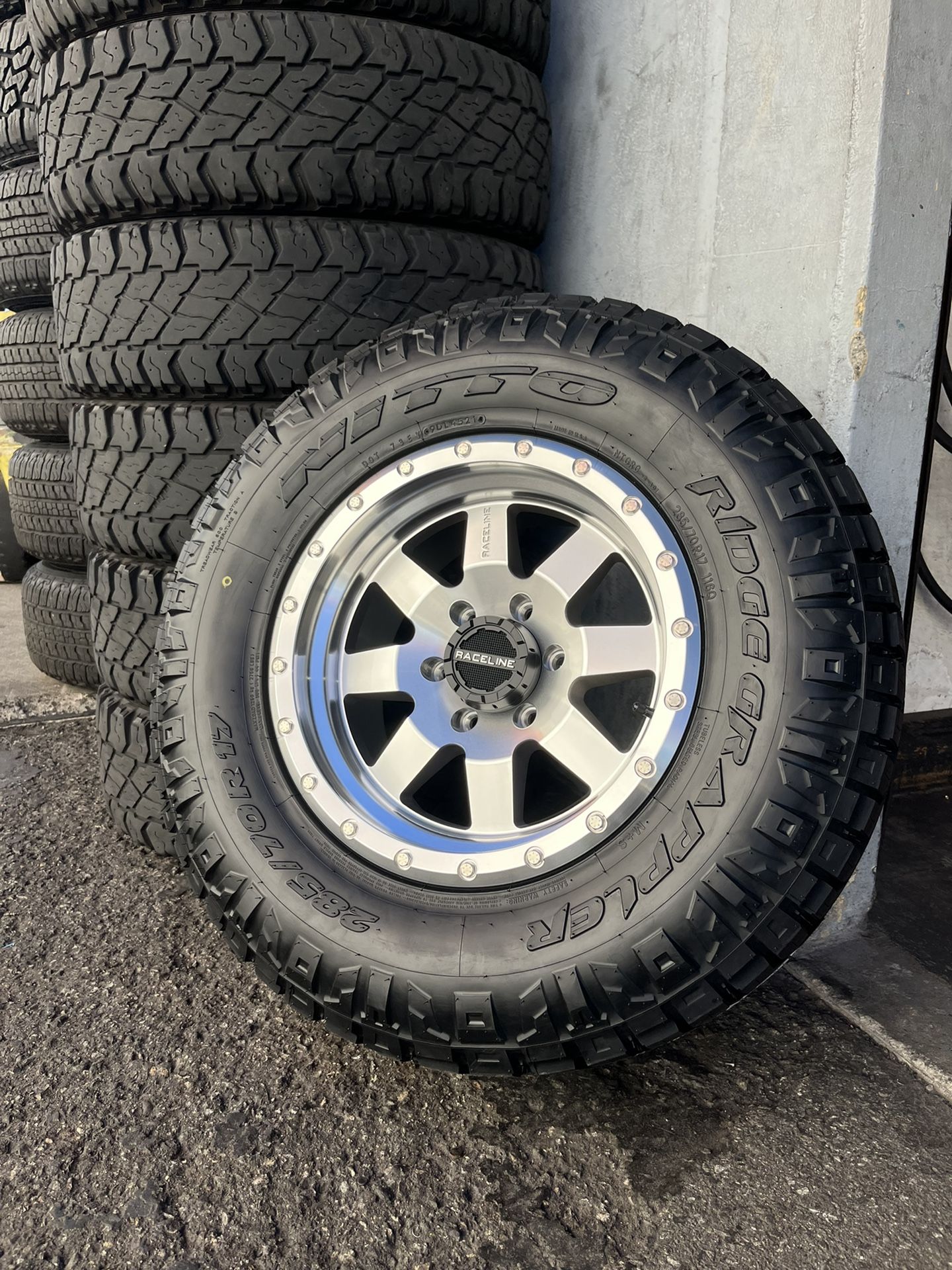 17” Raceline Defender Machine Wheels with 33” Nitto Ridge Grappler Tires