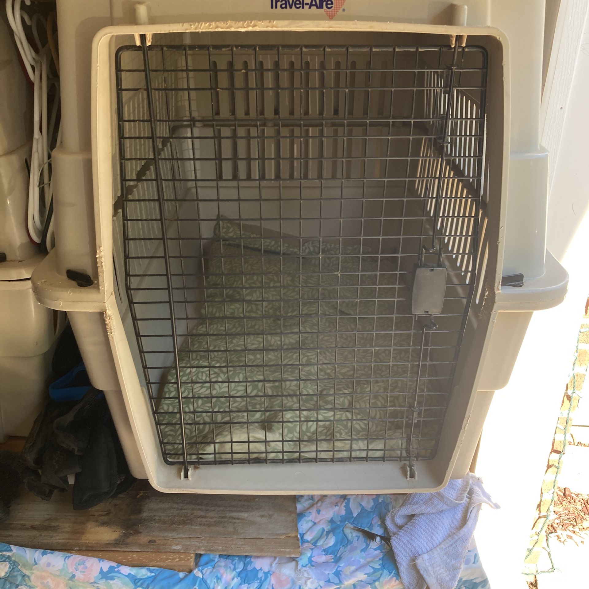 Very Large Travel Aire Dog Kennel 